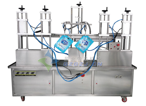 吸嘴袋灌裝旋蓋機(jī)/洗衣液吸嘴自立袋灌裝旋蓋機(jī)